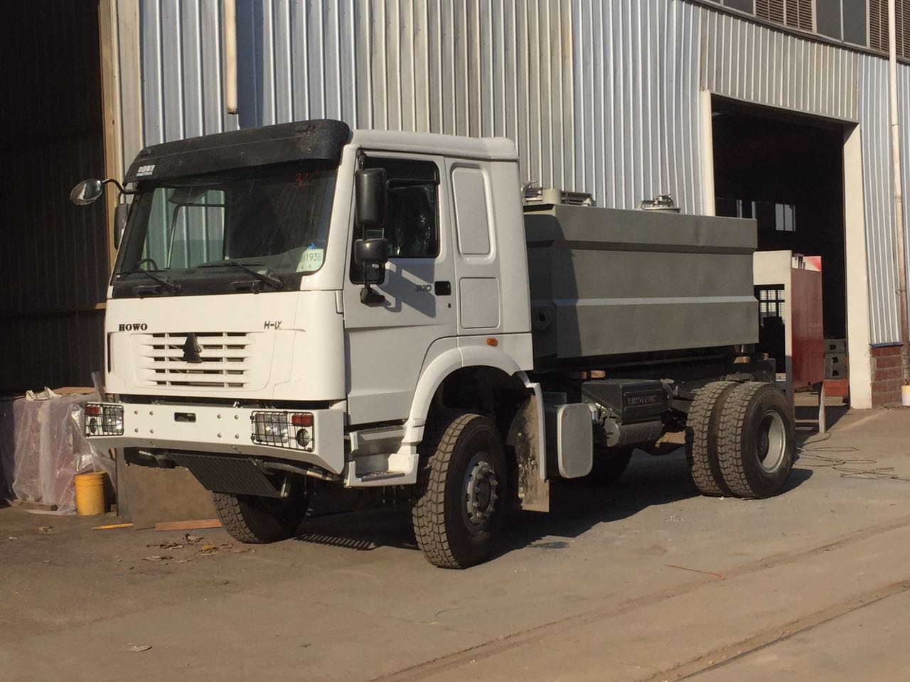 重汽四驅森林消防車 微信圖片_20171220081657.jpg