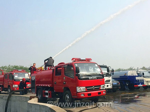 東風消防車試水 微信圖片_20180415093540.jpg
